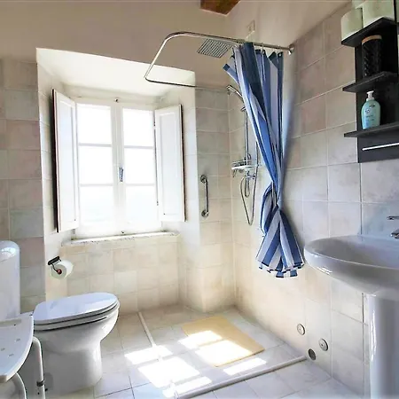Tuscan With 7 For Max 30 Persons Villa