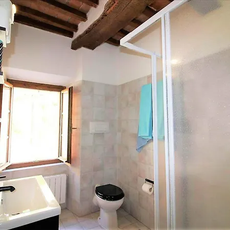 Tuscan With 7 For Max 30 Persons Villa